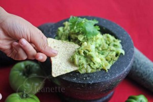 Roasted Green Tomato Guacamole Salsa with Chips