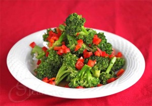 Stir Fry Broccoli and Red Peppers © Jeanette's Healthy Living