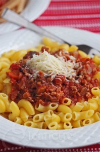 Healthier Crockpot Meat Sauce © Jeanette's Healthy Living