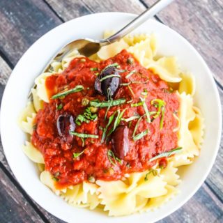 Pasta Puttanesca - budget friendly, quick and easy recipe for busy weeknights