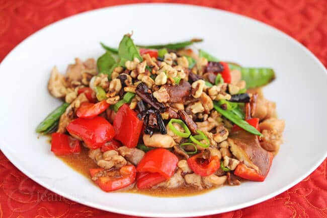 Stir-Fry Spicy Kung Pao Chicken with Walnuts