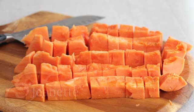 How To Cut Papaya Chunks