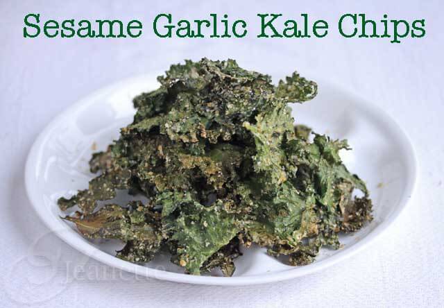 How to make Sesame Garlic Kale Chips on Jeanette's Healthy Living #kalechips