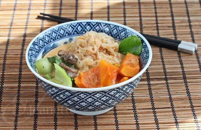 Spicy Thai Coconut Curry Winter Squash Noodle Soup © Jeanette's Healthy Living