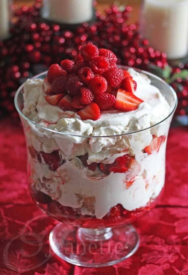 Skinny Strawberry Cheesecake Trifle © Jeanette's Healthy Living
