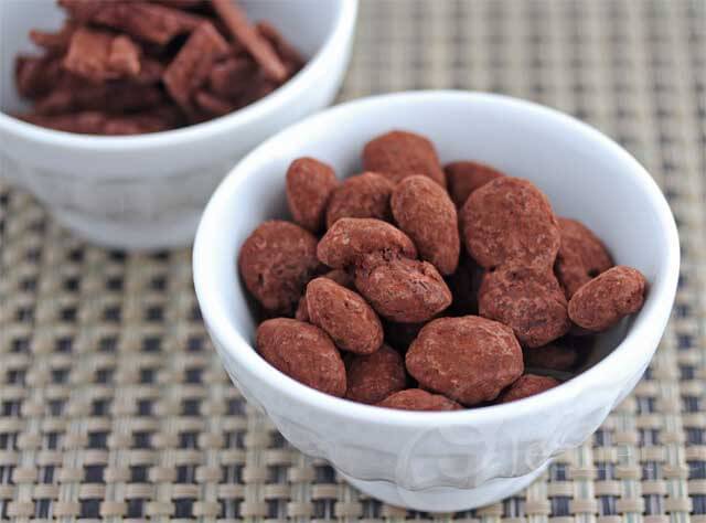 Chef Caryn Stabinsky's Cocoa Almonds © Jeanette's Healthy Living