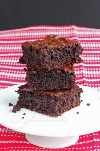 Insanely Good Chocolate Brownies © Jeanette's Healthy Living