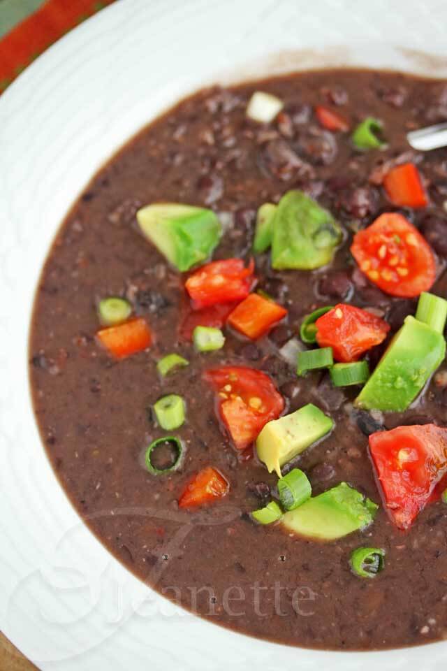 Pressure Cooker/Instant Pot Cuban Black Bean Soup - cooks in just 15 minutes - warm up with a bowl of this hearty healthy soup