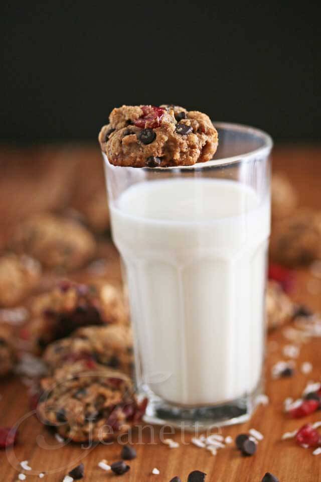 Cranberry Coconut Chocolate Chip Oatmeal Cookies © Jeanette's Healthy Living