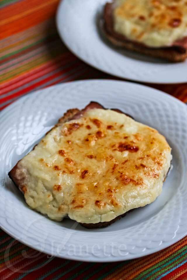 Skinny Croque Monsieur Grilled Cheese © Jeanette's Healthy Living