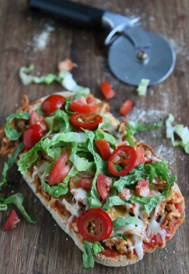 Turkey Taco Pizza © Jeanette's Healthy Living