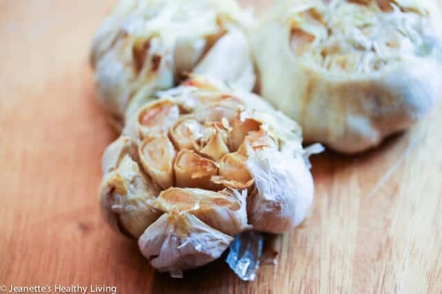 How To Roast Garlic © Jeanette's Healthy Living