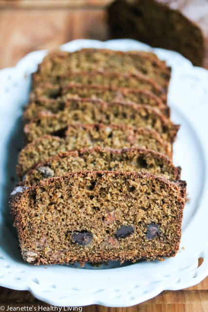 Spiced Pumpkin Spelt Oat Quick Bread - perfect for breakfast or tea, this quick bread is made with whole grain spelt, oat flour and flaxseeds