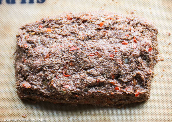 Cheese Stuffed Quinoa Mushroom Turkey Meatloaf - this decadently delicious meatloaf is made healthier with quinoa and a whole pack of mushrooms