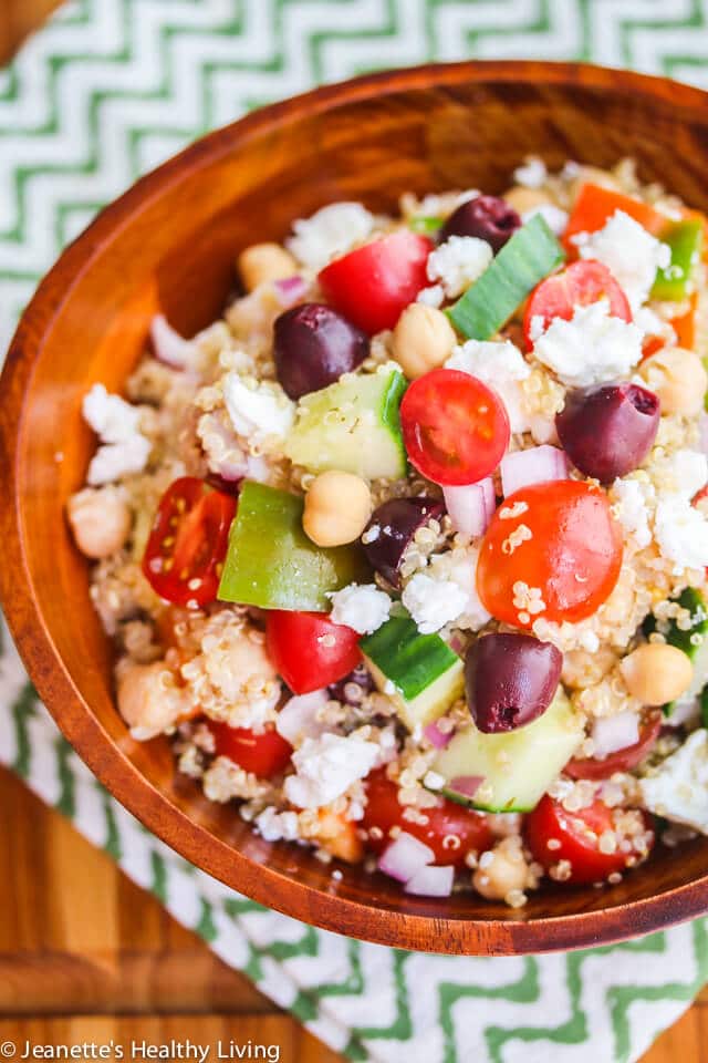 Mediterranean Quinoa Salad - this healthy salad has all the flavors of a Greek salad. It's filling, yet light - delicious and so good for you!