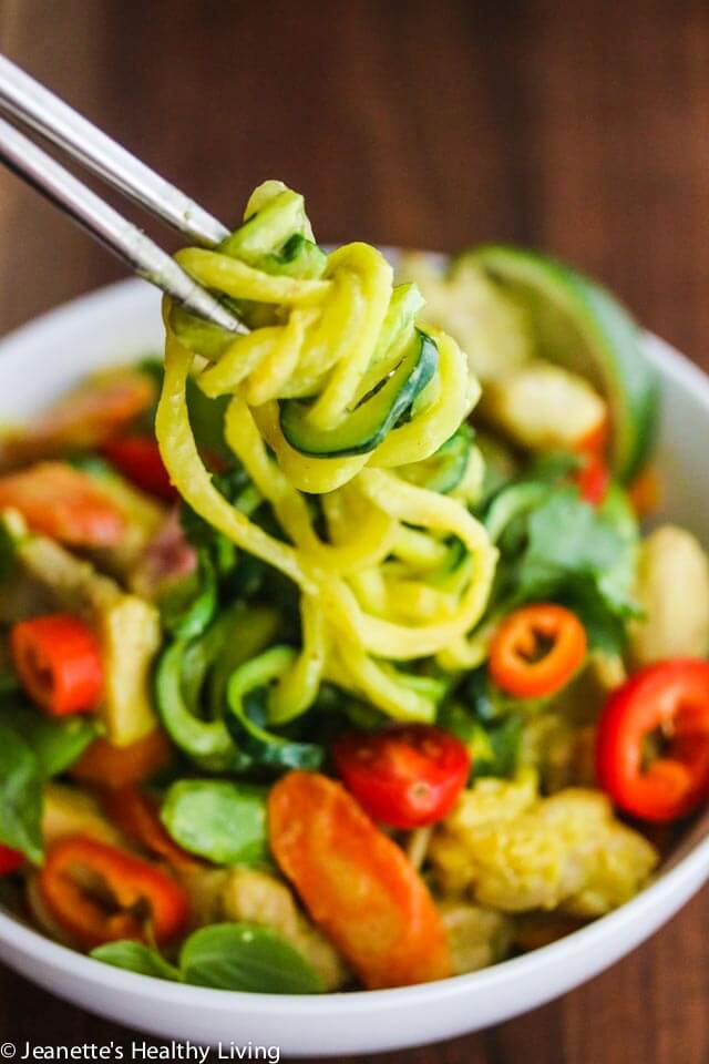Thai Green Curry Chicken Zucchini Noodles - this easy dinner recipe takes less than 20 minutes to cook. The coconut curry sauce is so delicious! Zucchini noodles are a low carb option for rice noodles ~ http:/jeanetteshealthyliving.com