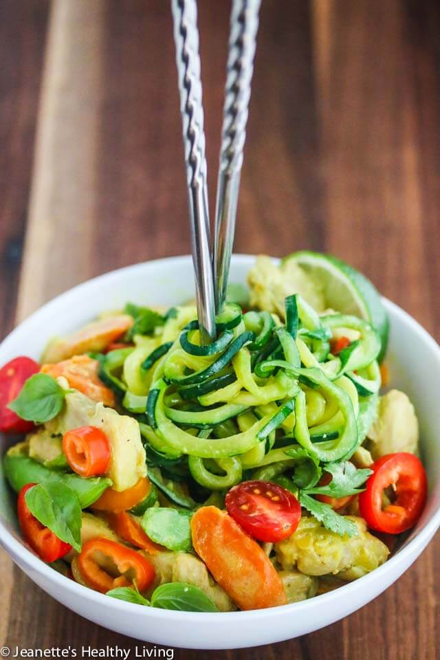 Thai Green Curry Chicken Zucchini Noodles - this easy dinner recipe takes less than 20 minutes to cook. The coconut curry sauce is so delicious! Zucchini noodles are a low carb option for rice noodles ~ http:/jeanetteshealthyliving.com