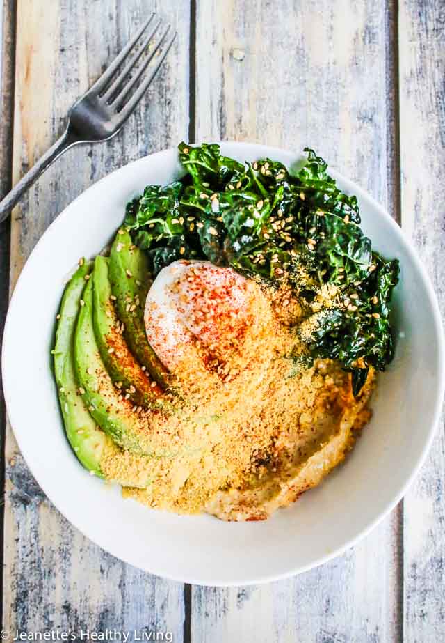 Avocado Kale Hummus Oatmeal Bowl - this healthy breakfast bowl is packed with nutrients