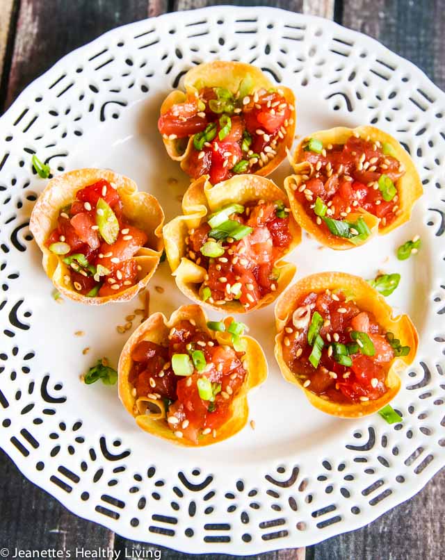 Spicy Tuna Wonton Cups - bite size spicy tuna appetizer perfect for parties