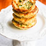 Mini Crustless Asparagus Ham Red Pepper Quiche - these mini quiches are perfect for breakfast or brunch - they reheat well too!