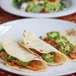 Chicken in Garlic and Chile Sauce Tacos