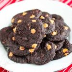 Gluten-Free Chocolate Peanut Butter Chip Cookies © Jeanette